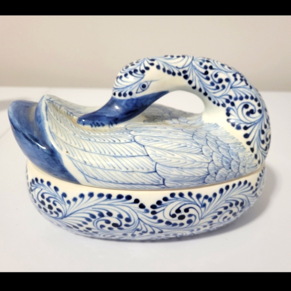 Vintage Delft Blue and White Porcelian Duck. Vintage